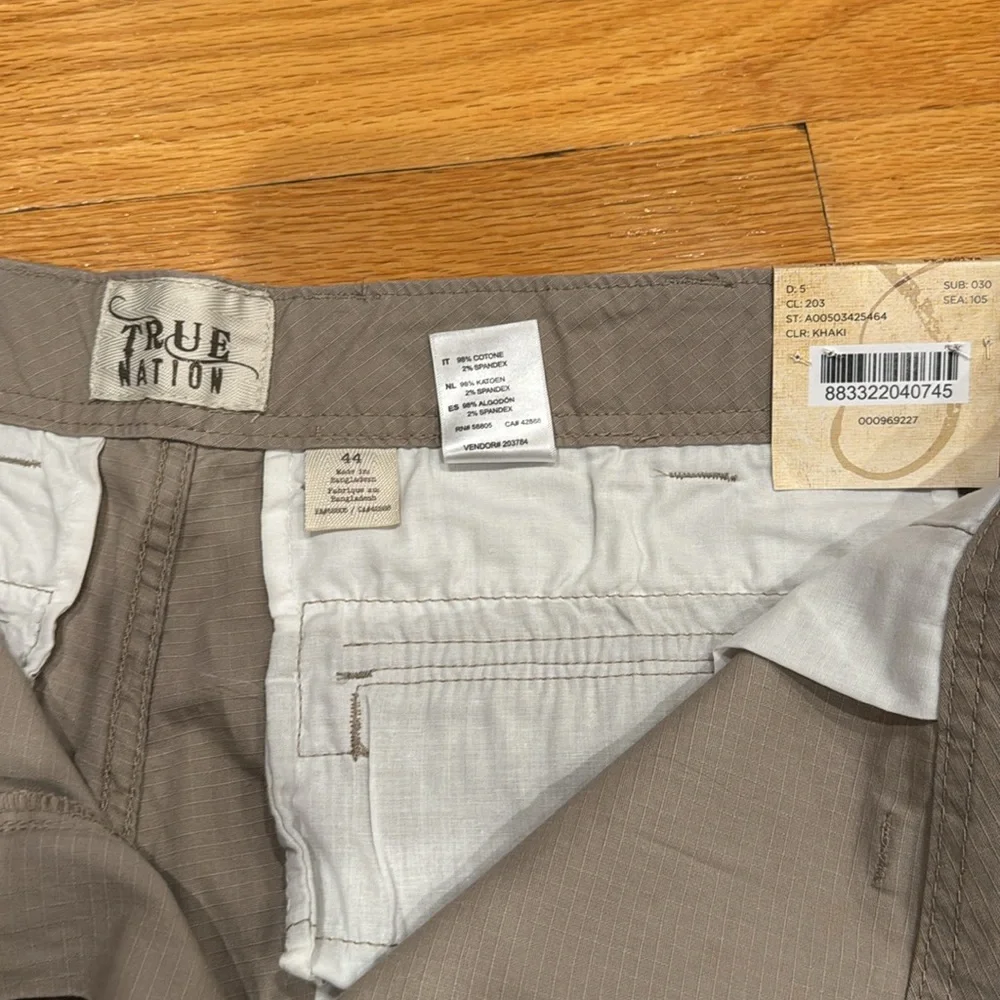 True Nation Men Gray Cargo Shorts Relaxed Fit waist 44 - Picture 3 of 4